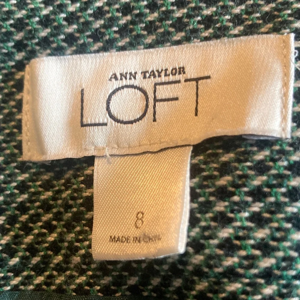 LOFT Textured Green Mini Skirt - Picture 3 of 4